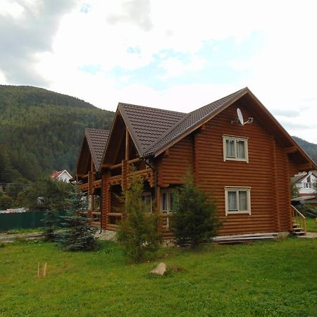 Leoslav Apartments Tatariv Luaran gambar